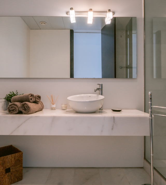 Resa Estates Talamanca for sale Pouet luxury bathroom.JPG